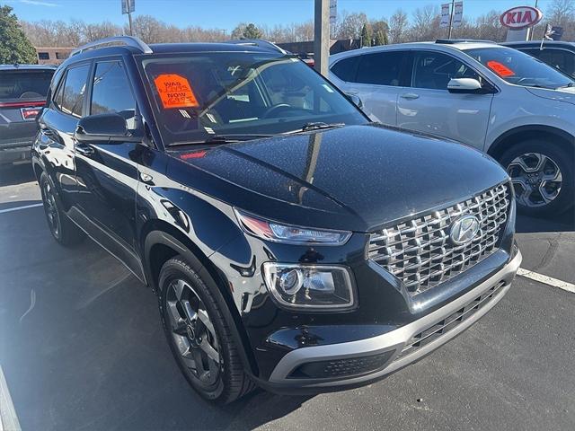 2023 Hyundai Venue SEL 2023 Hyundai Venue SEL