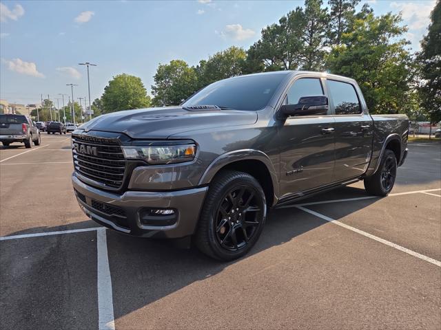 2025 RAM 1500 Laramie Crew Cab 4x4 57 Box