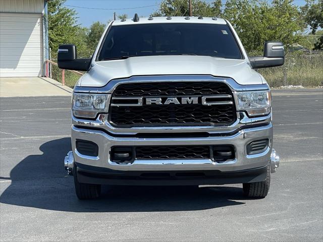 2024 RAM 3500 Tradesman Crew Cab 4x4 8 Box