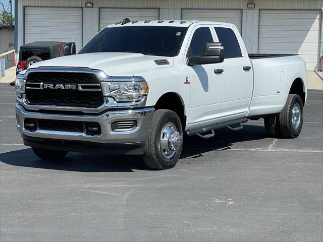 2024 RAM 3500 Tradesman Crew Cab 4x4 8 Box
