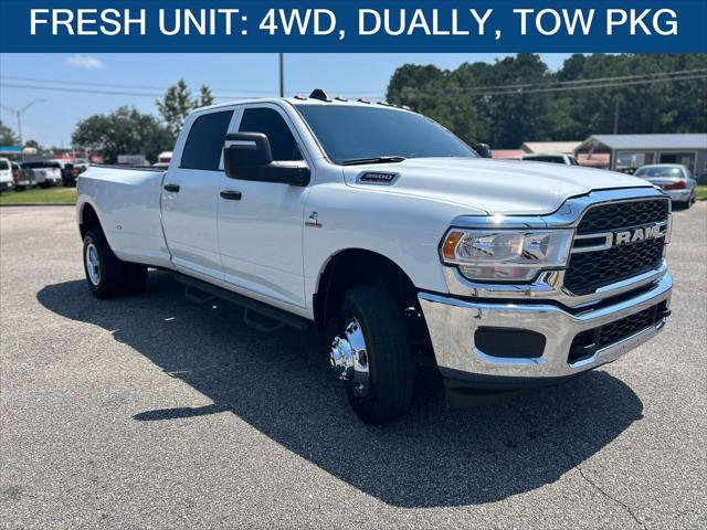 2024 RAM 3500 Tradesman Crew Cab 4x4 8 Box