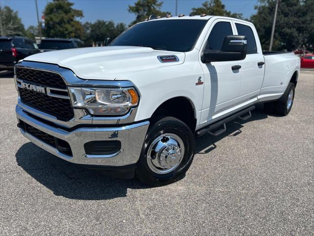 2024 RAM 3500 Tradesman Crew Cab 4x4 8 Box