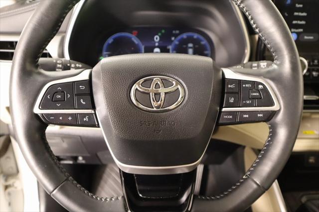 2023 Toyota Highlander Hybrid Platinum