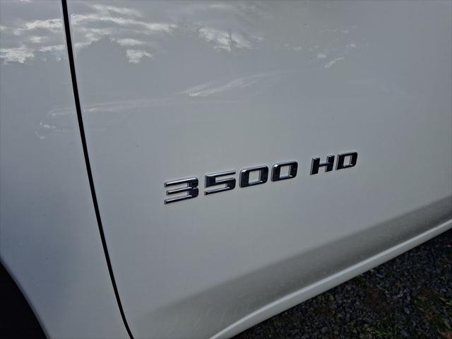 2025 Chevrolet Silverado 3500HD LT