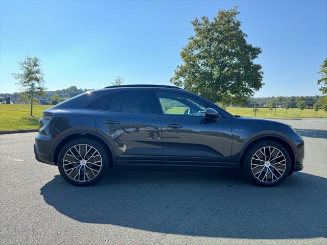 2024 Porsche Macan Electric 4
