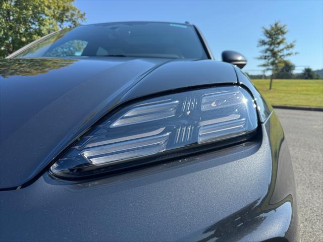 2024 Porsche Macan Electric 4