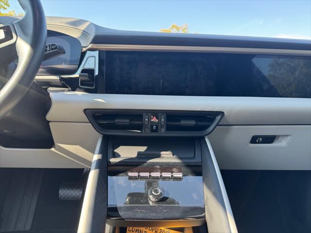 2024 Porsche Macan Electric 4