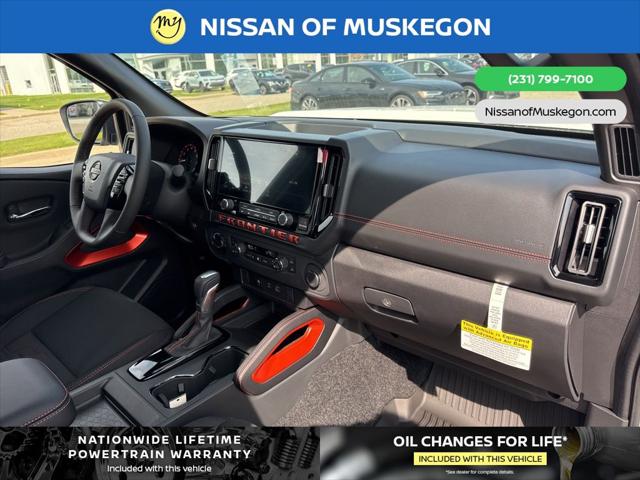2025 Nissan Frontier Crew Cab PRO-4X 4x4
