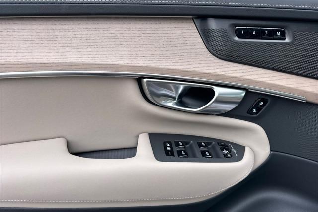 2026 Volvo XC90 Plus, B6 AWD Gas (mild hybrid), Gasoline, Bright, 7 Seats