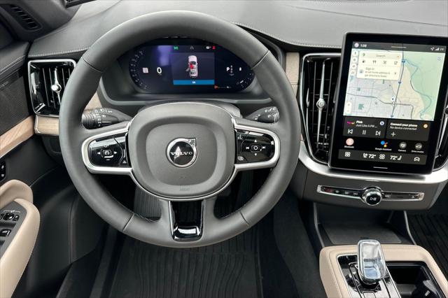 2026 Volvo XC90 Plus, B6 AWD Gas (mild hybrid), Gasoline, Bright, 7 Seats