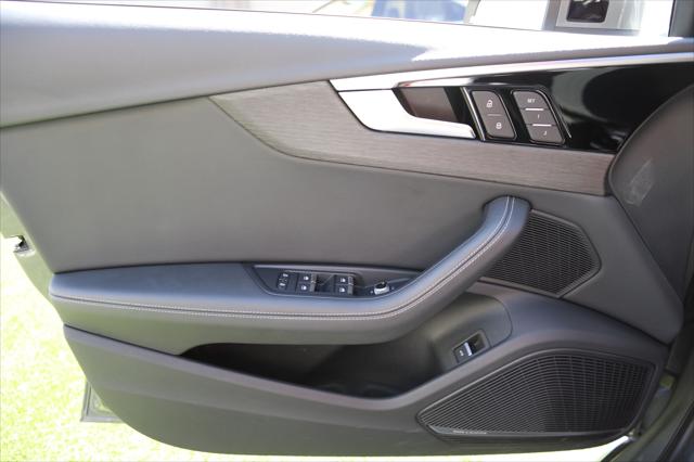 2023 Audi A4 Premium Plus 45 TFSI S line quattro S tronic