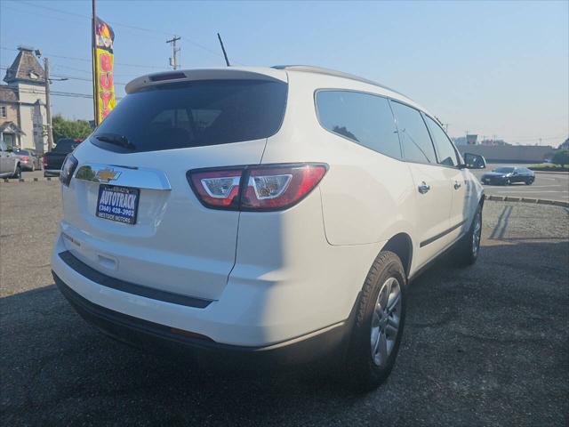 2017 Chevrolet Traverse LS