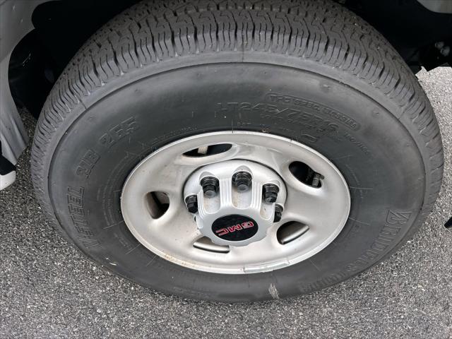 2025 GMC Savana Cargo RWD 2500 Regular Wheelbase Work Van