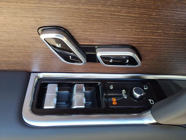 2025 Land Rover Range Rover P530 SE