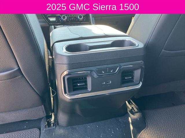 2025 GMC Sierra 1500 4WD Crew Cab Short Box Denali