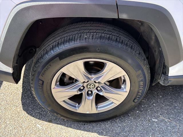 2022 Toyota RAV4 XLE [6]