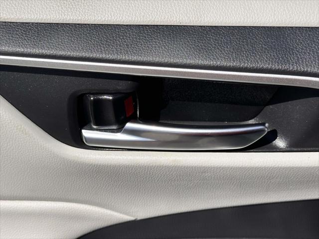 2022 Toyota RAV4 XLE [7]