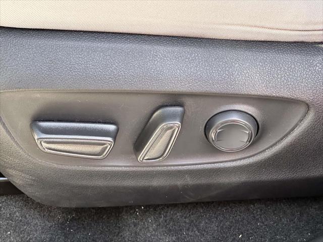 2022 Toyota RAV4 XLE [10]