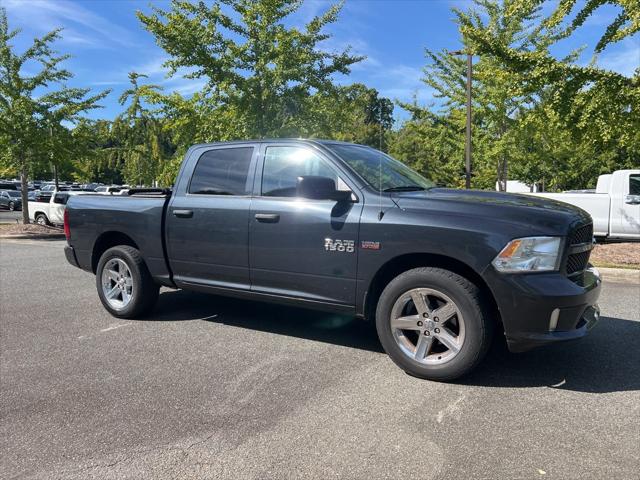 2017 RAM 1500 Express Crew Cab 4x2 57 Box