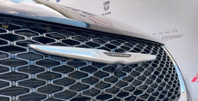 2022 Chrysler Pacifica Touring L 2022 Chrysler Pacifica Touring L