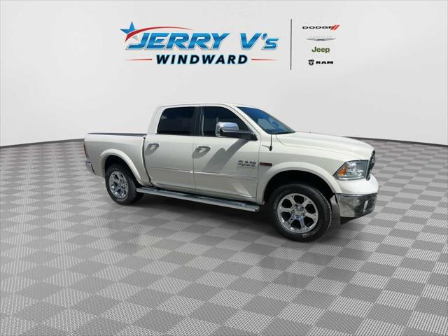 2017 RAM 1500 Laramie Crew Cab 4x4 57 Box