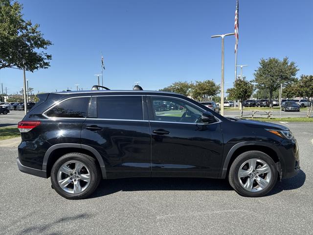 2017 Toyota Highlander 