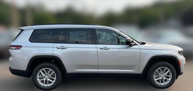 2025 Jeep Grand Cherokee GRAND CHEROKEE L LAREDO X 4X4