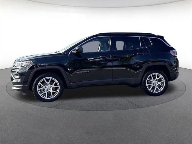 2022 Jeep Compass Latitude Lux 4x4 2022 Jeep Compass Latitude Lux 4x4