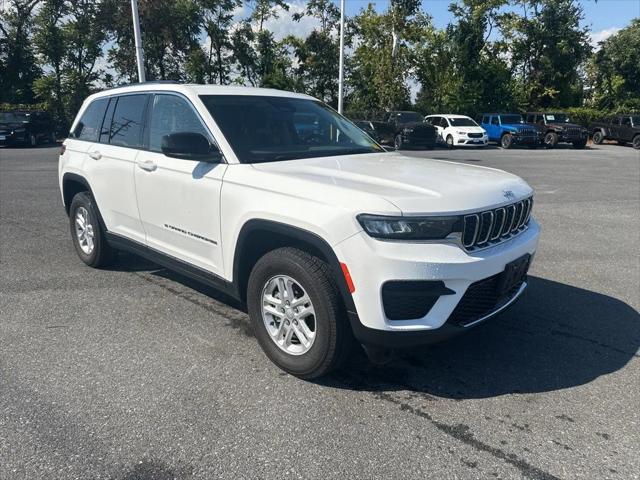 2023 Jeep Grand Cherokee Laredo 4x4
