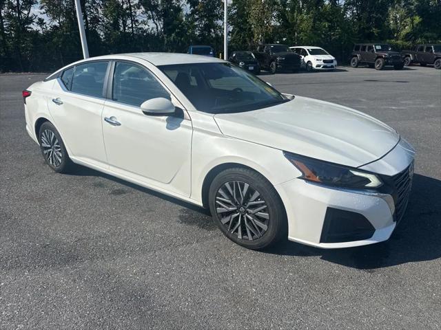 2023 Nissan Altima SV FWD