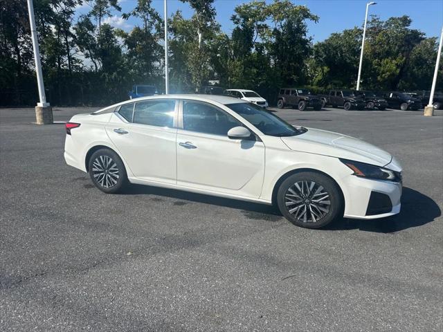 2023 Nissan Altima SV FWD