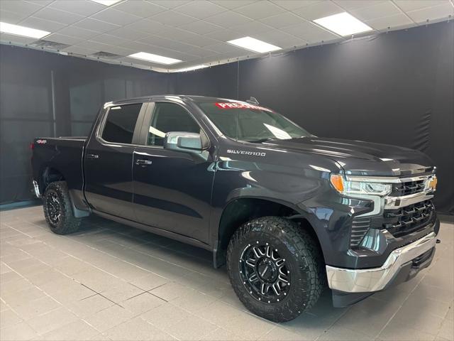 2023 Chevrolet Silverado 1500 4WD Crew Cab Short Bed LT with 2FL