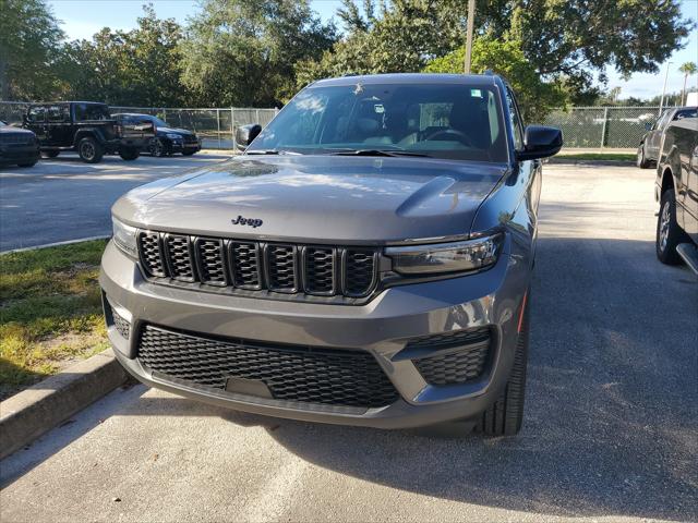 2025 Jeep Grand Cherokee Altitude X 4x2