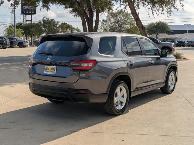 2023 Honda Pilot AWD LX