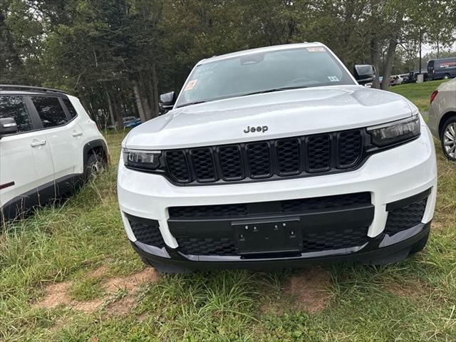 2022 Jeep Grand Cherokee L Altitude 4x4