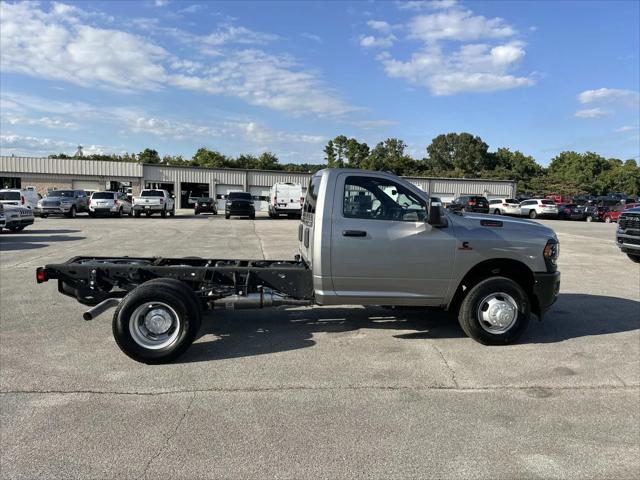 2024 RAM 3500 Chassis Tradesman/SLT 2024 RAM 3500 Chassis Tradesman/SLT
