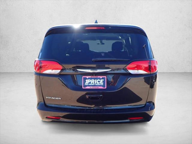 2022 Chrysler Voyager LX 2022 Chrysler Voyager LX