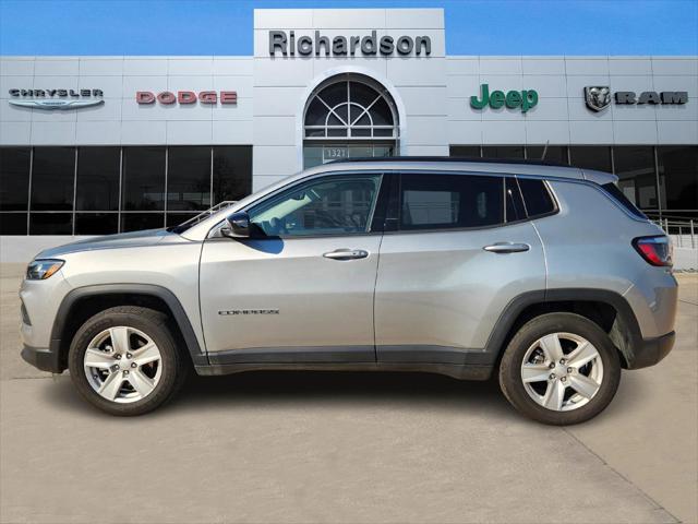 2022 Jeep Compass Latitude FWD