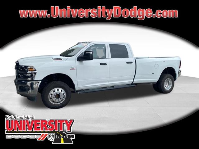 2025 RAM 3500 Tradesman Crew Cab 4x4 8 Box