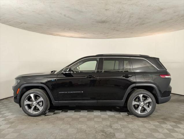 2022 Jeep Grand Cherokee 4xe Limited 4x4 2022 Jeep Grand Cherokee 4xe Limited 4x4