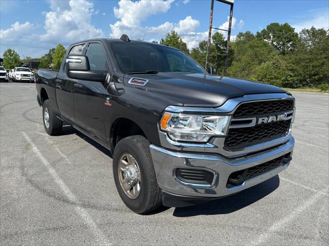 2024 RAM 2500 Tradesman Crew Cab 4x4 64 Box