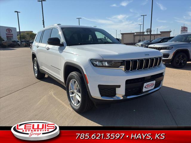 2023 Jeep Grand Cherokee L Laredo 4x4 2023 Jeep Grand Cherokee L Laredo 4x4