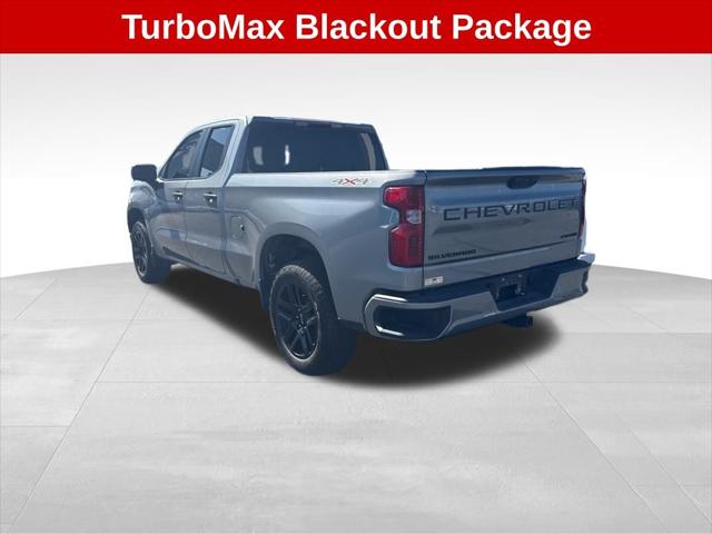 2024 Chevrolet Silverado 1500 4WD Double Cab Standard Bed Custom