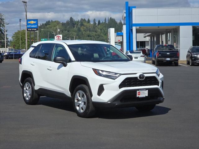 2024 Toyota RAV4 LE