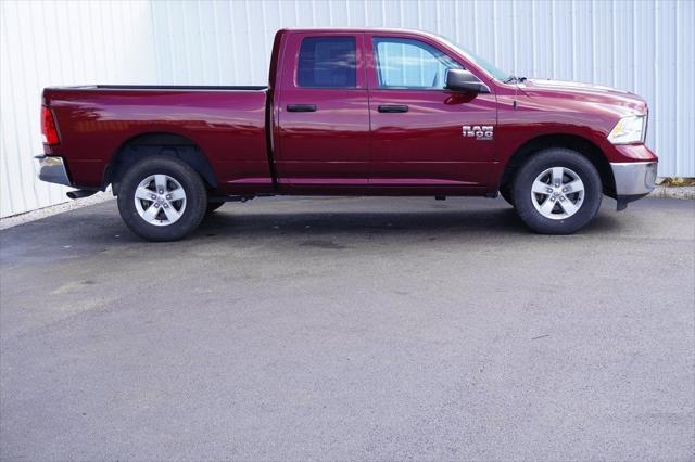 2024 RAM 1500 Classic SLT Quad Cab 4x4 64 Box