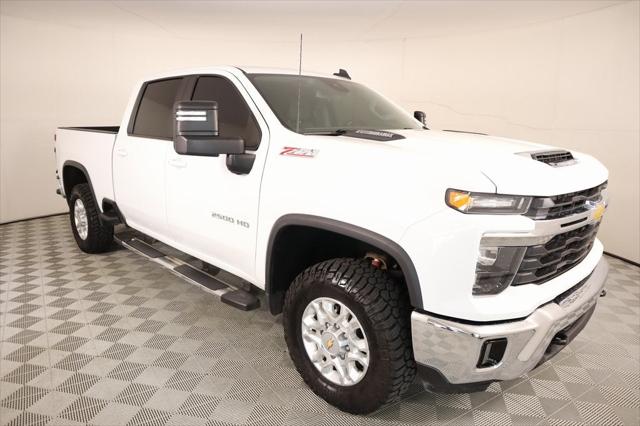 2024 Chevrolet Silverado 2500HD 4WD Crew Cab Standard Bed LT