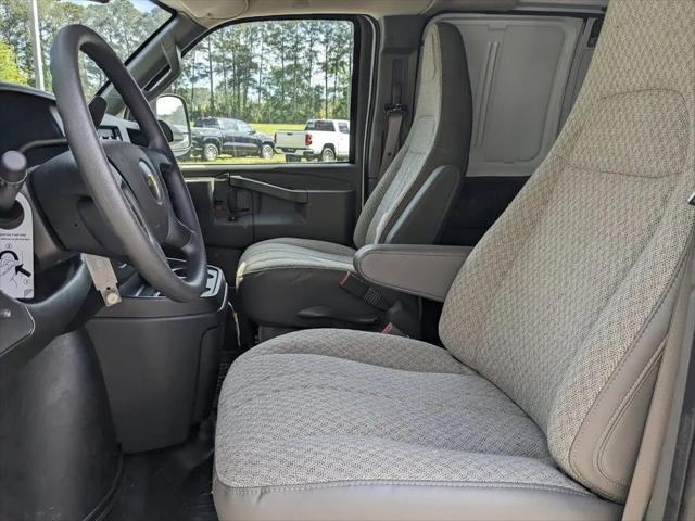 2025 Chevrolet Express Cargo Van RWD 3500 Extended Wheelbase WT
