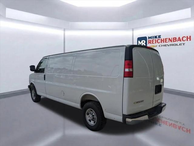 2025 Chevrolet Express Cargo Van RWD 3500 Extended Wheelbase WT