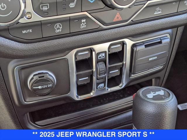 2025 Jeep Wrangler 4-Door Summit 4x4