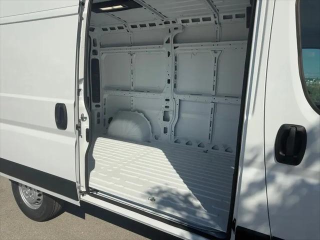 2026 Ram ProMaster 2500 Cargo Van Tradesman High Roof 136" WB w/Pass Seat